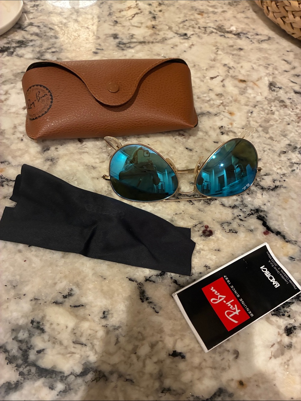 Ray-Ban Women’s Round Sunglasses with Blue Mirrored Lenses and Gold Frame
